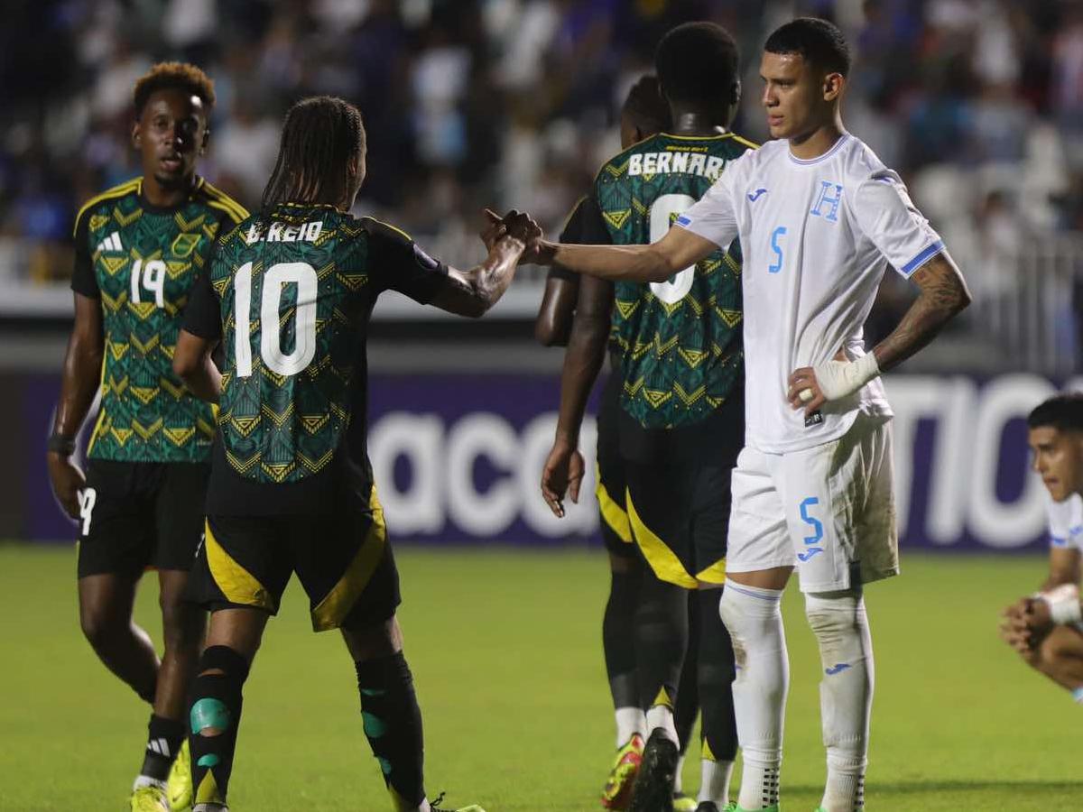 Honduras entrena en Kingston para partido ante Jamaica en Nations League