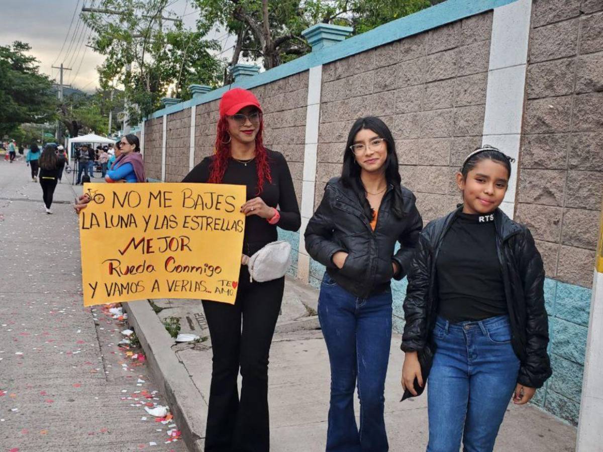 Familias apoyan a ciclistas en la Vuelta Ciclística EL HERALDO 2024