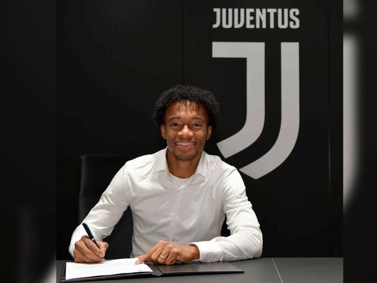 Juan Cuadrado renovó contrato con la Juventus hasta 2023