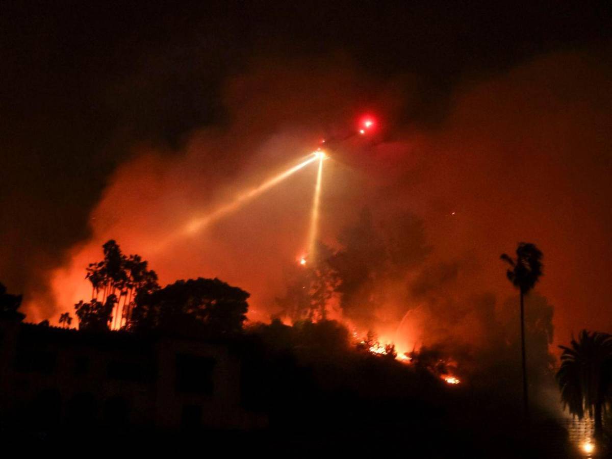 Los vientos de Santa Ana y su impacto catastrófico en los incendios de California