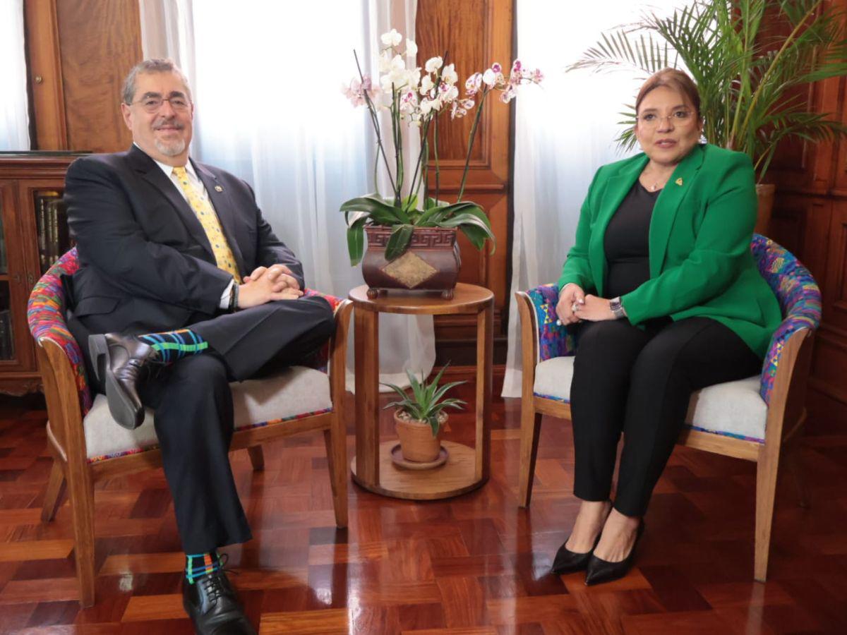 Xiomara Castro se reúne con el presidente de Guatemala, Bernardo Arévalo