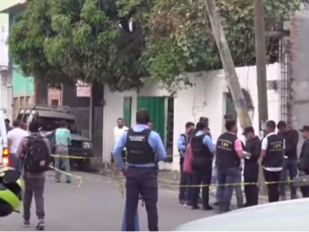 Encuentran cadáver de un hombre colgado en un árbol de la colonia Monseñor Fiallos