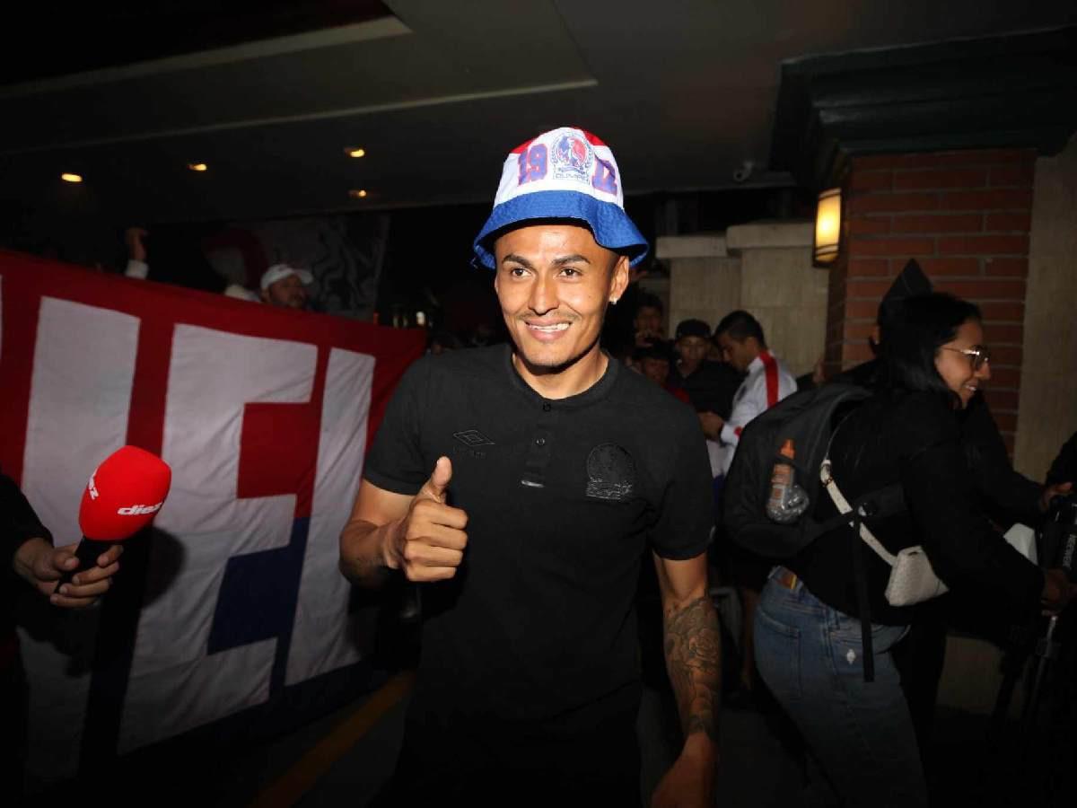 Así fue el banderazo de la Ultra Fiel al Olimpia previo a la gran final