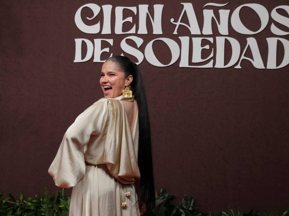 El elenco de “Cien años de soledad”, de Netflix, asiste al estreno