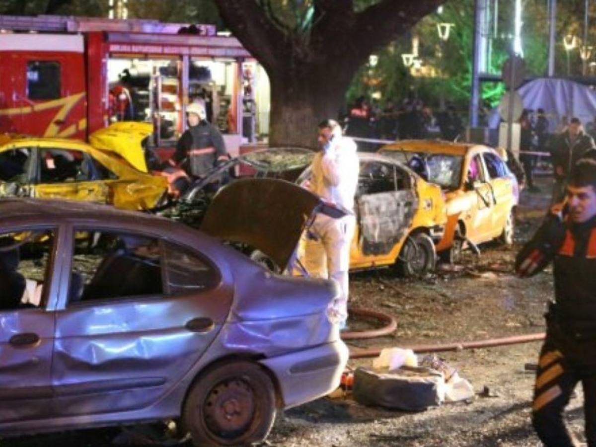 Sábado trágico en Turquía con 34 muertos en dos accidentes viales