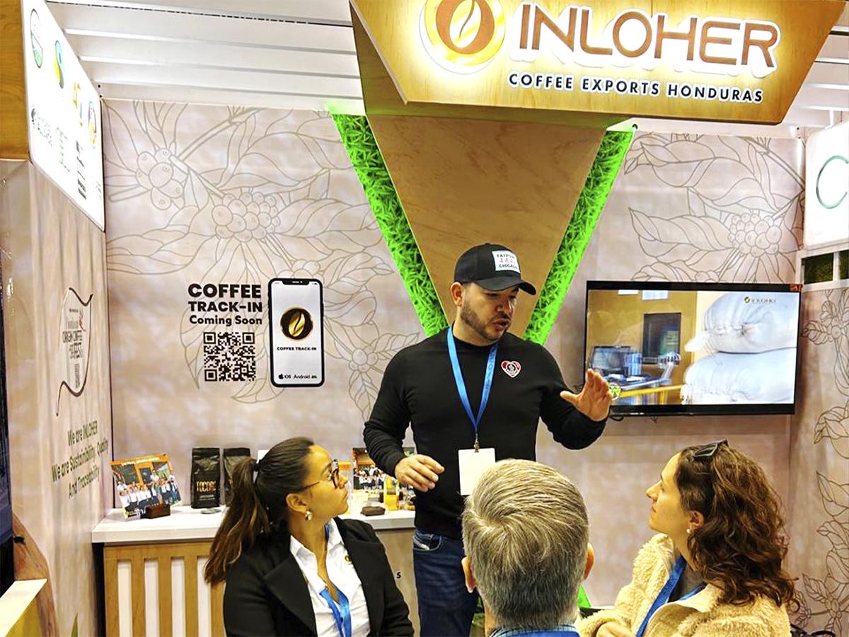 <i>Equipo de Inloher presente en la feria SCA 2024.</i>