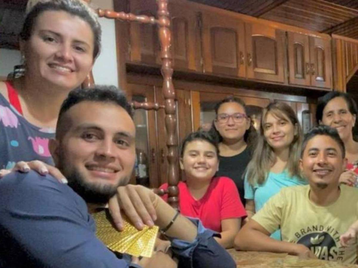 Cesia Mejía disfruta sus “mejores vacaciones” al reencontrarse con su familia