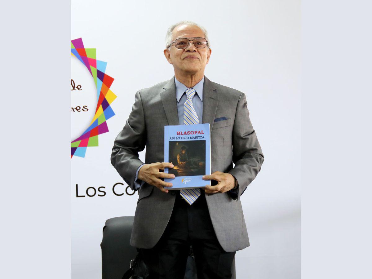 Blasepal explicó que “el libro es ficción, pero es trabajo del escritor hacerlo parecer real”.