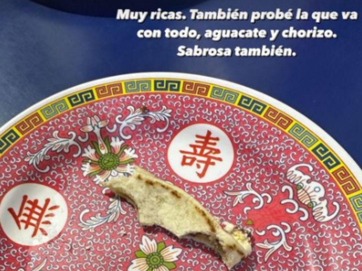 El mexicano también probó la baleada con todo.