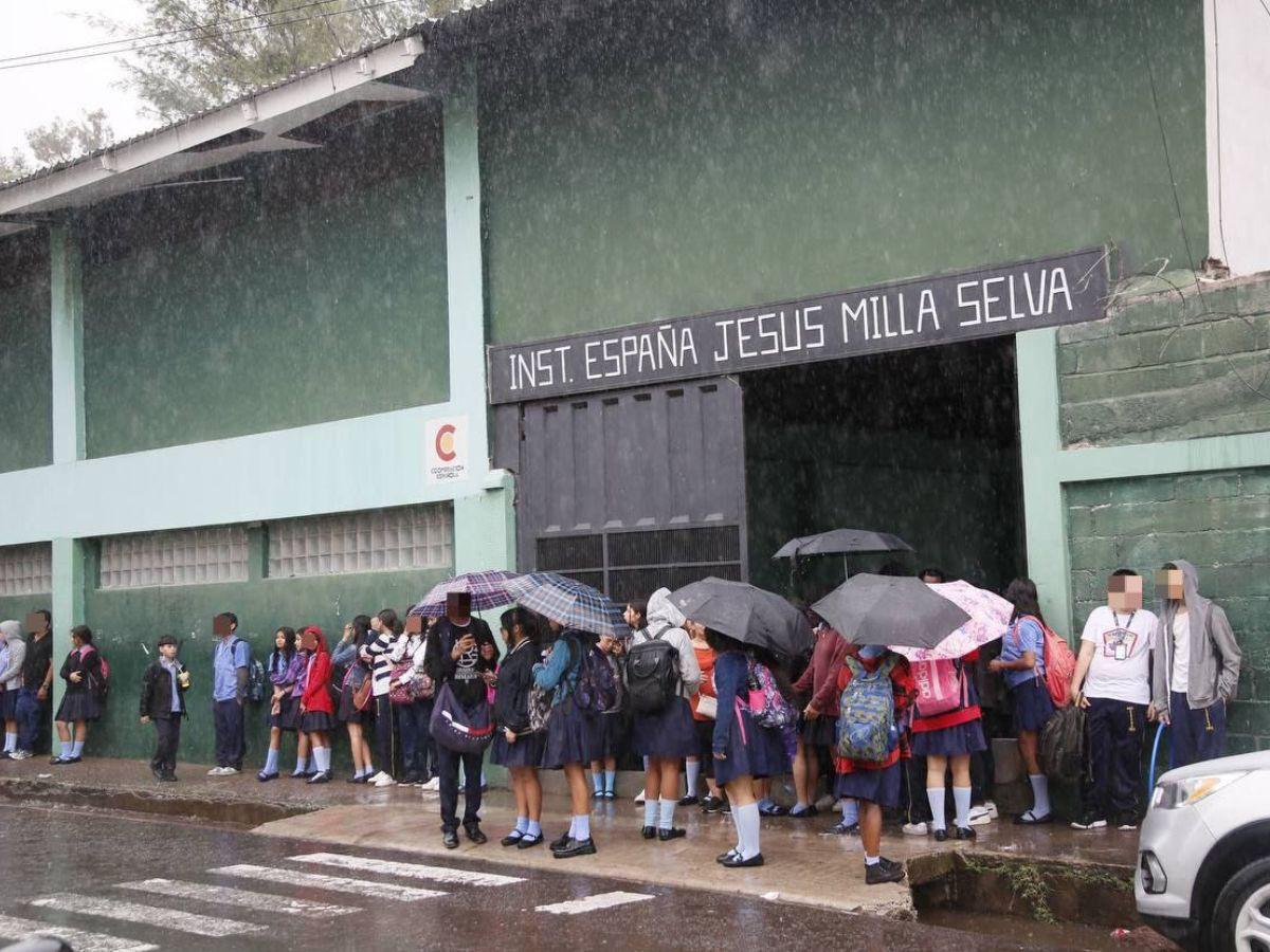 En alrededores del 40% de centros educativos hay presencia de pandillas