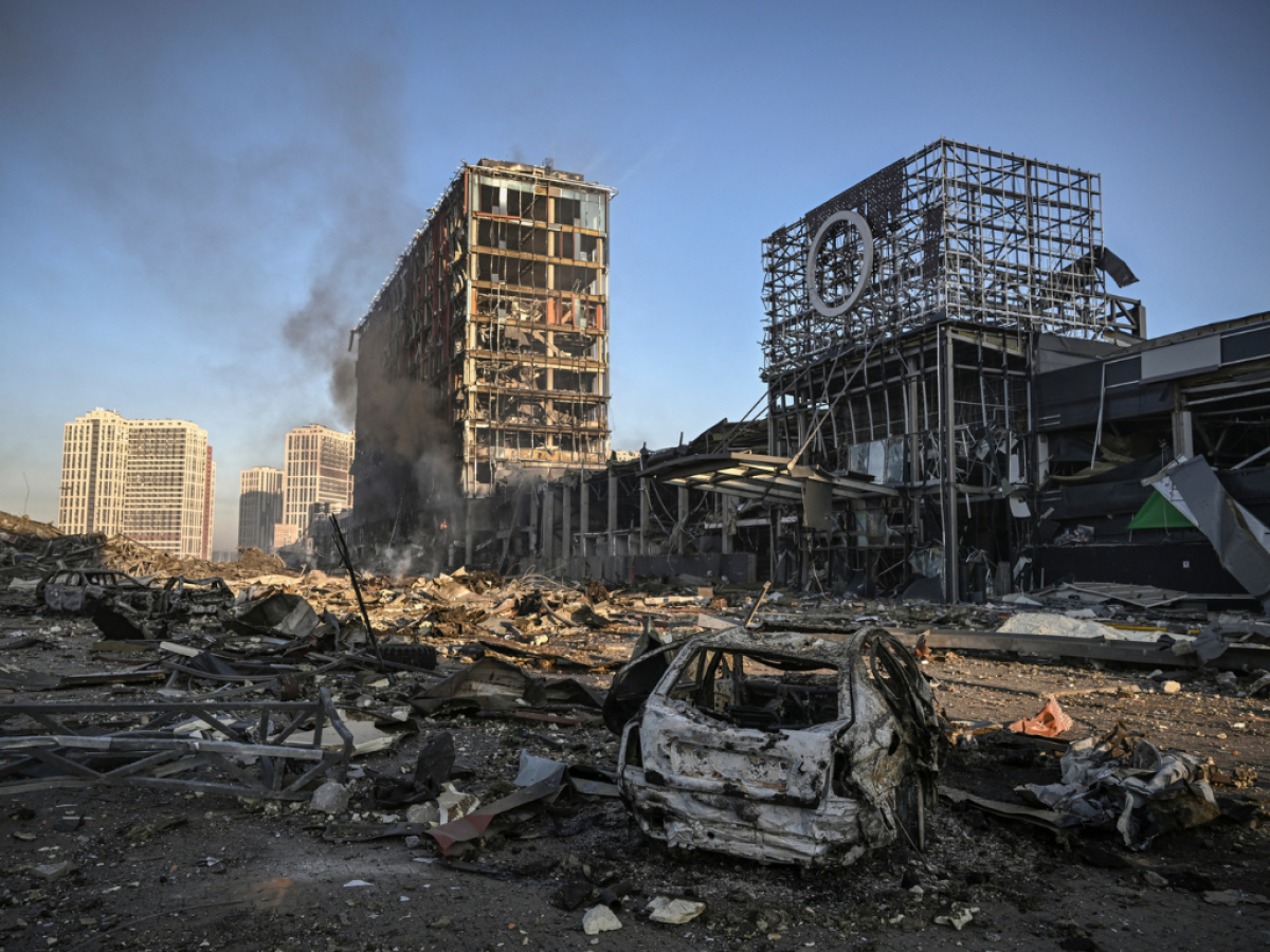 Ataque a centro comercial en Kiev deja al menos seis muertos