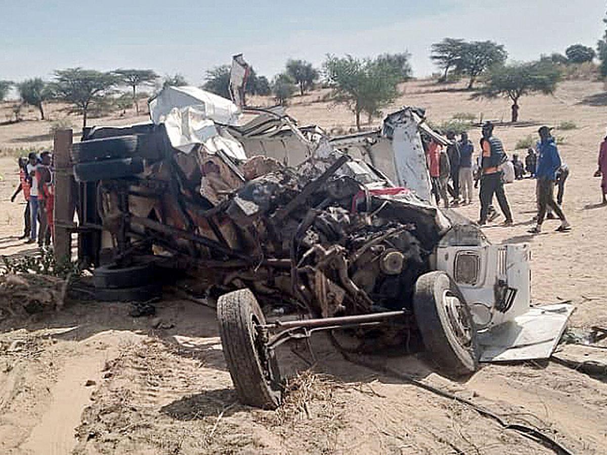 Más de una veintena de de muertos deja choque de un autobús y un camión en Senegal