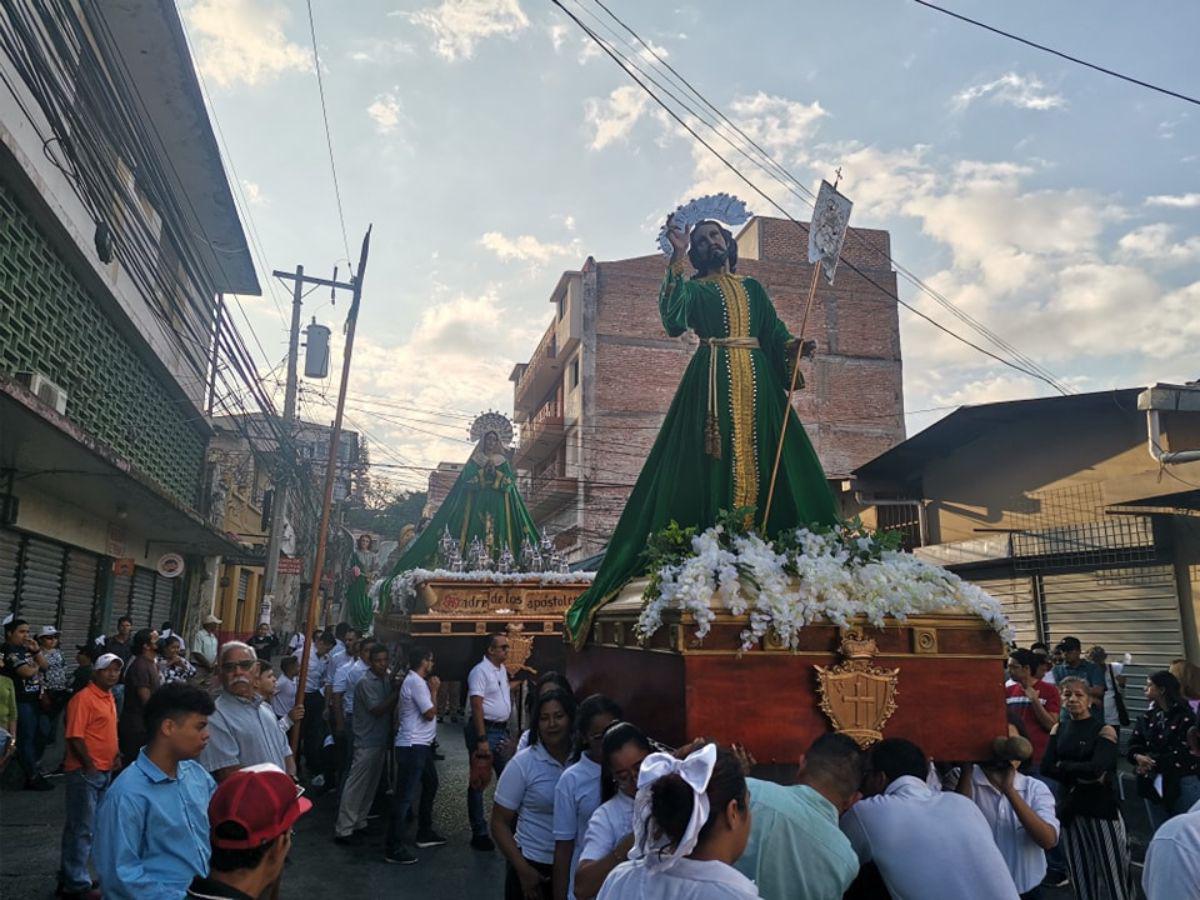 Devotos capitalinos unificados con todas las actividades de Semana Santa