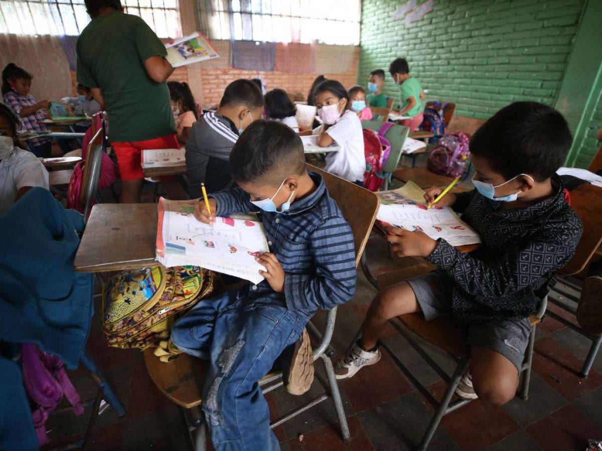 Expertos recomiendan aumentar el presupuesto para el sector educativo en Honduras