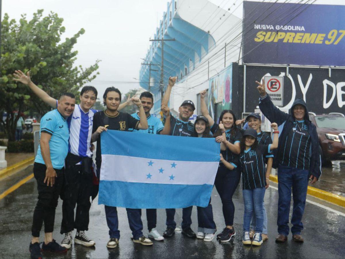 Así está la grama del Estadio Morazán tras lluvia y a horas del Honduras vs México