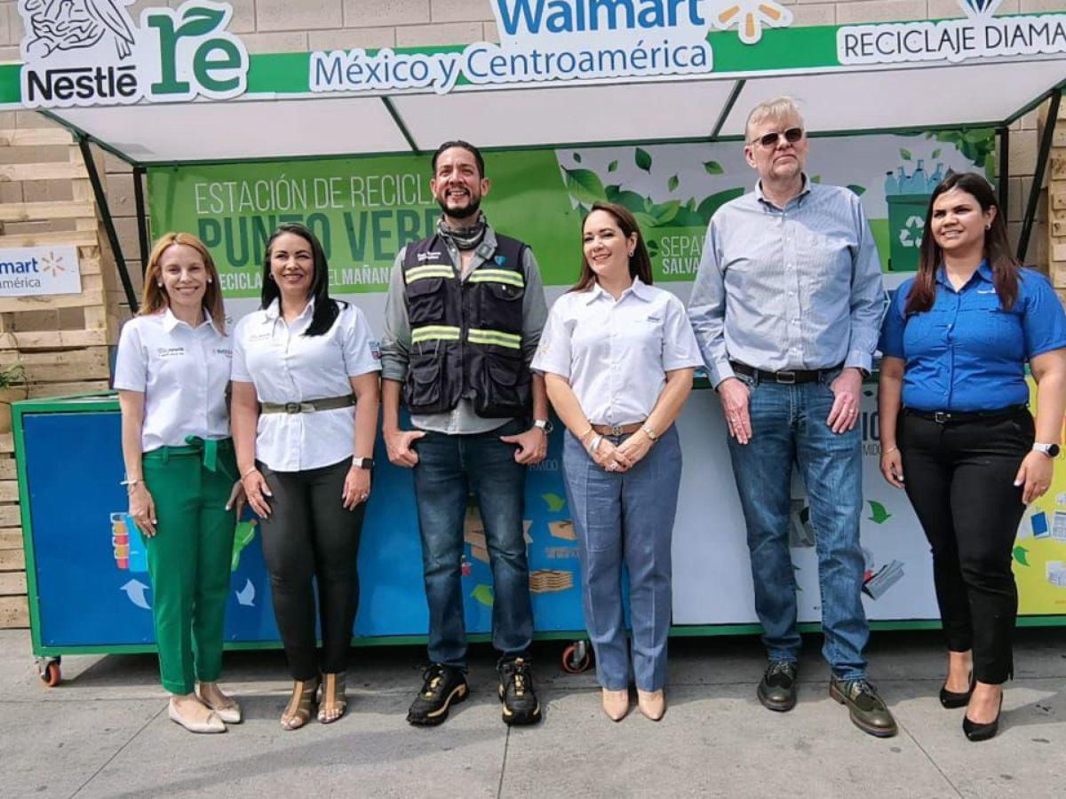 Walmart inaugura su primera estación de reciclaje Punto Verde