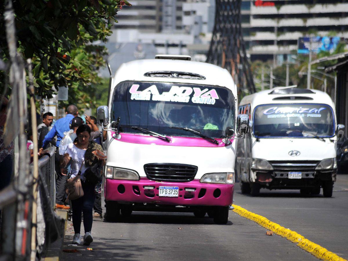 Buscan fondos para la renovación de los buses de transporte de personas