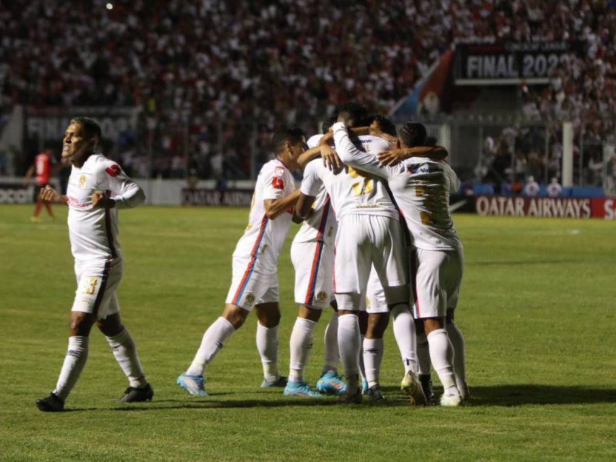 Video: Así fue el espectacular gol de Mario Pinto para darle el 1-0 a Olimpia