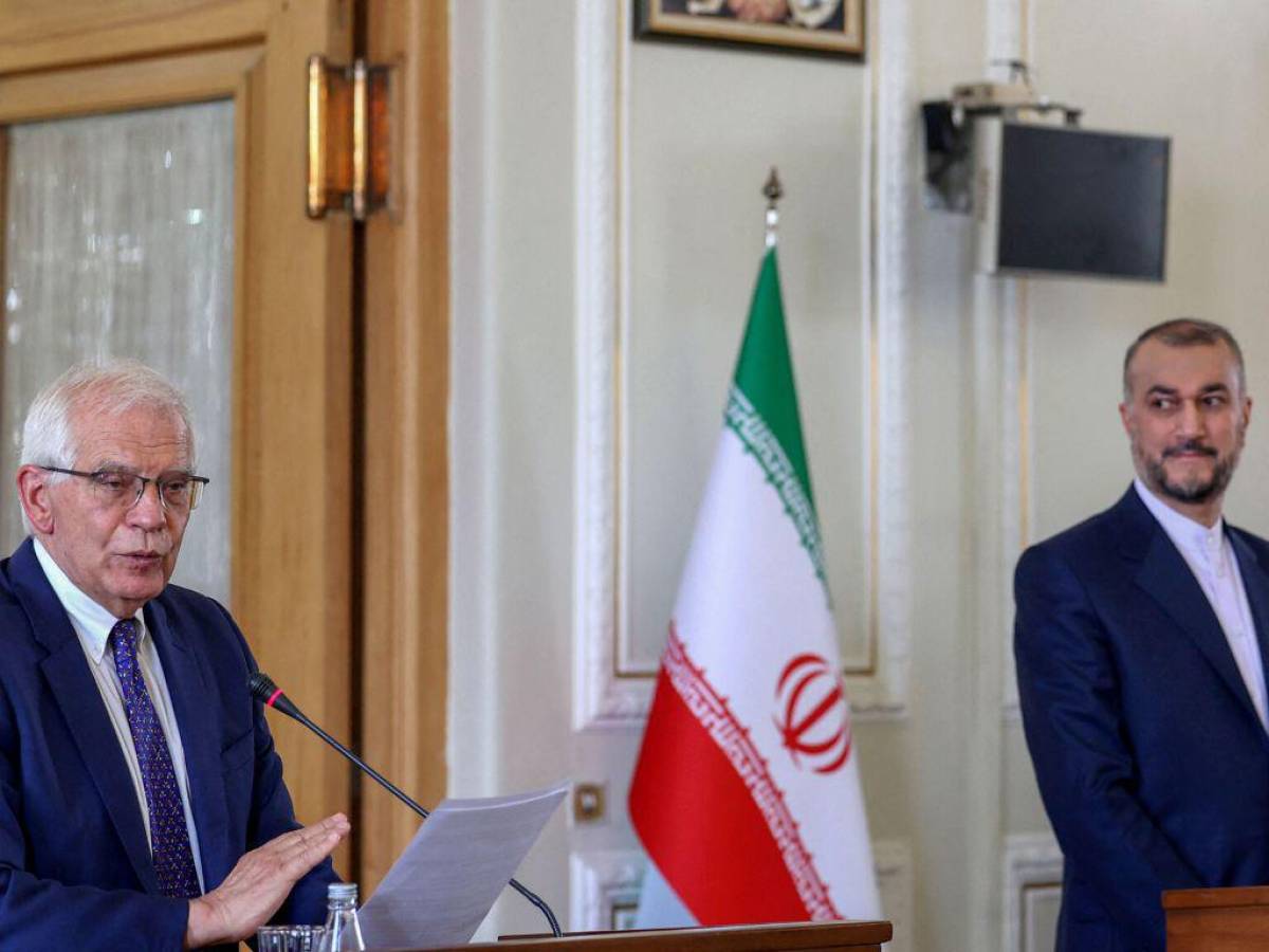 Irán y la UE acuerdan reanudar próximamente las conversaciones sobre el tema nuclear