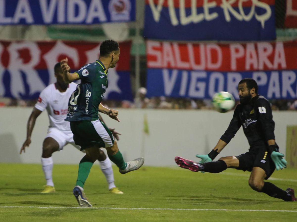 Edrick Menjívar salvó al Olimpia del empate de Marathón.