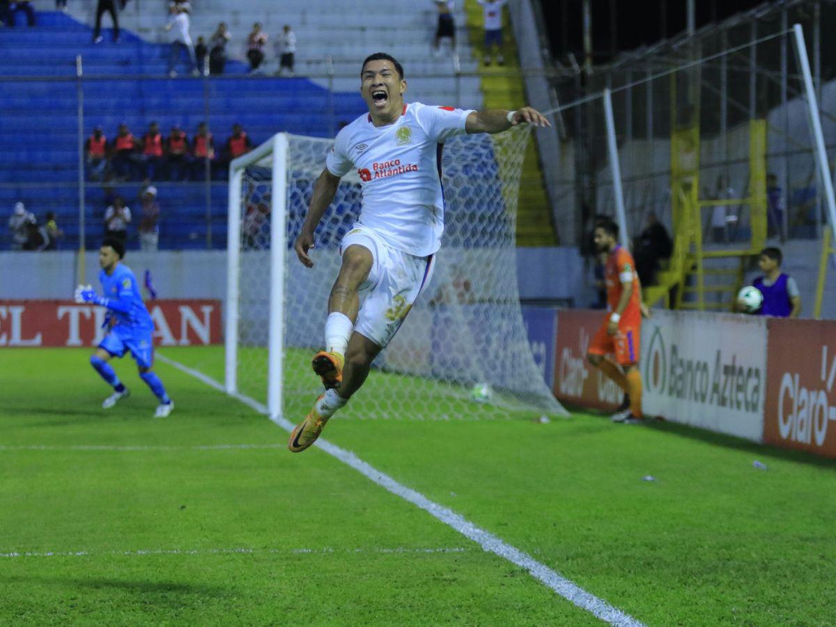 Kevin López sigue enrachado y anotó el tercer gol del olimpia ante UPN.