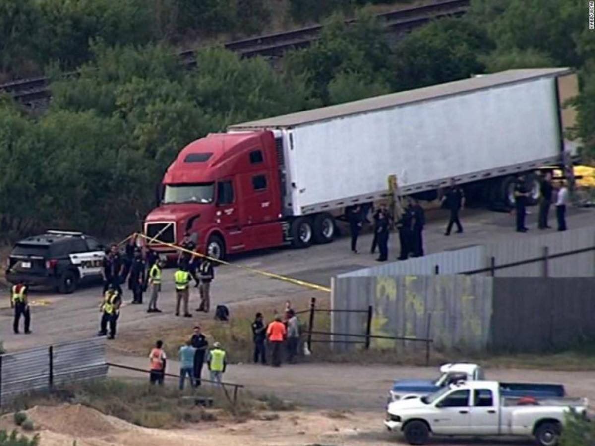 Texas: tráiler donde encontraron a los migrantes muertos es clonado