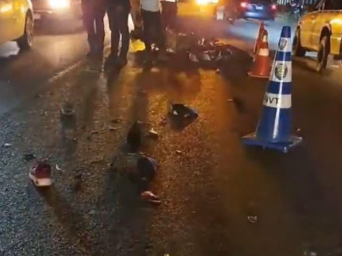 Una joven muerta y dos heridos deja choque de motocicletas en carretera a El Progreso