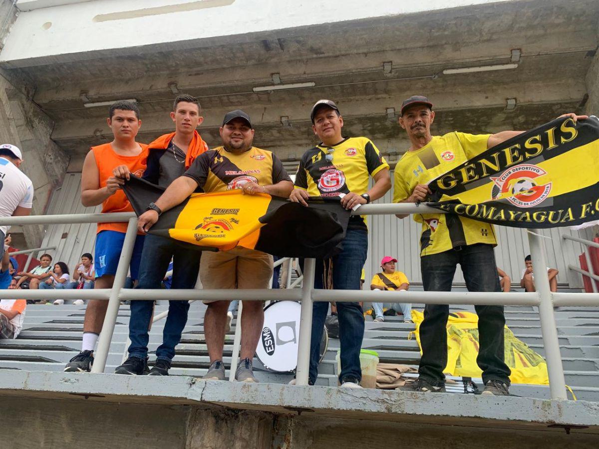 Con el pase a la liguilla garantizado, aficionados del Génesis se hacen sentir en Comayagua.