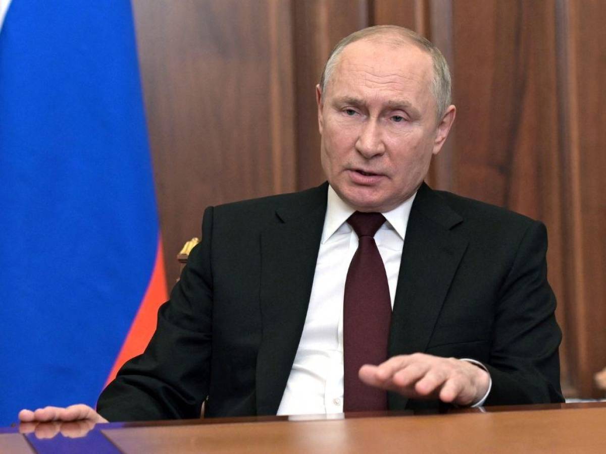 Putin asegura que no quiere “restaurar un imperio”