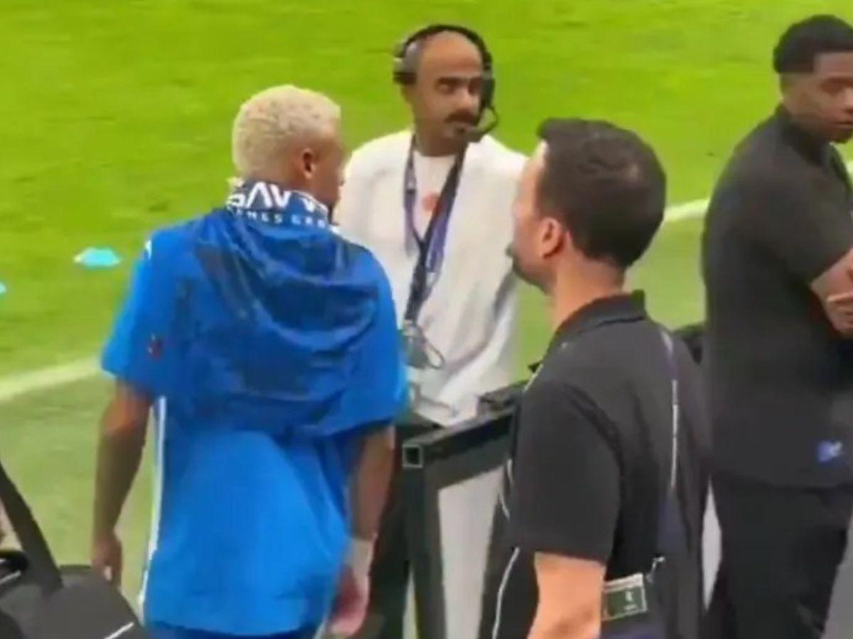 Neymar sufre robo en Arabia Saudita: hincha de Al Hilal le quita costoso anillo