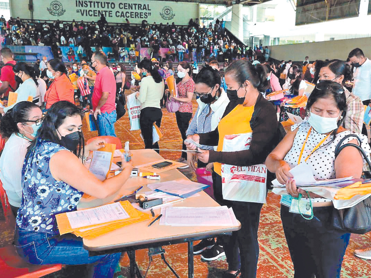 Cinco millones se presupuestó para el concurso de docentes