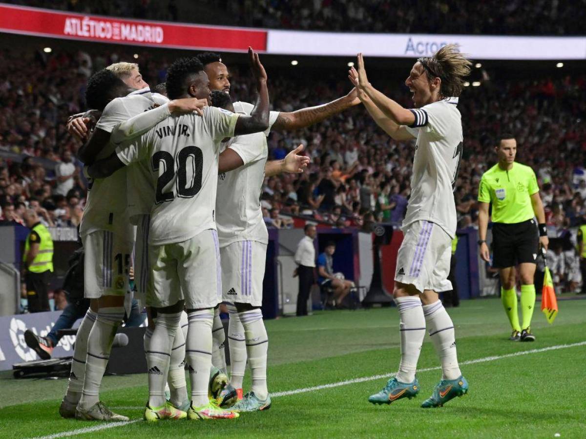 Real Madrid se impone 2-1 en el derbi ante Atlético y sigue líder