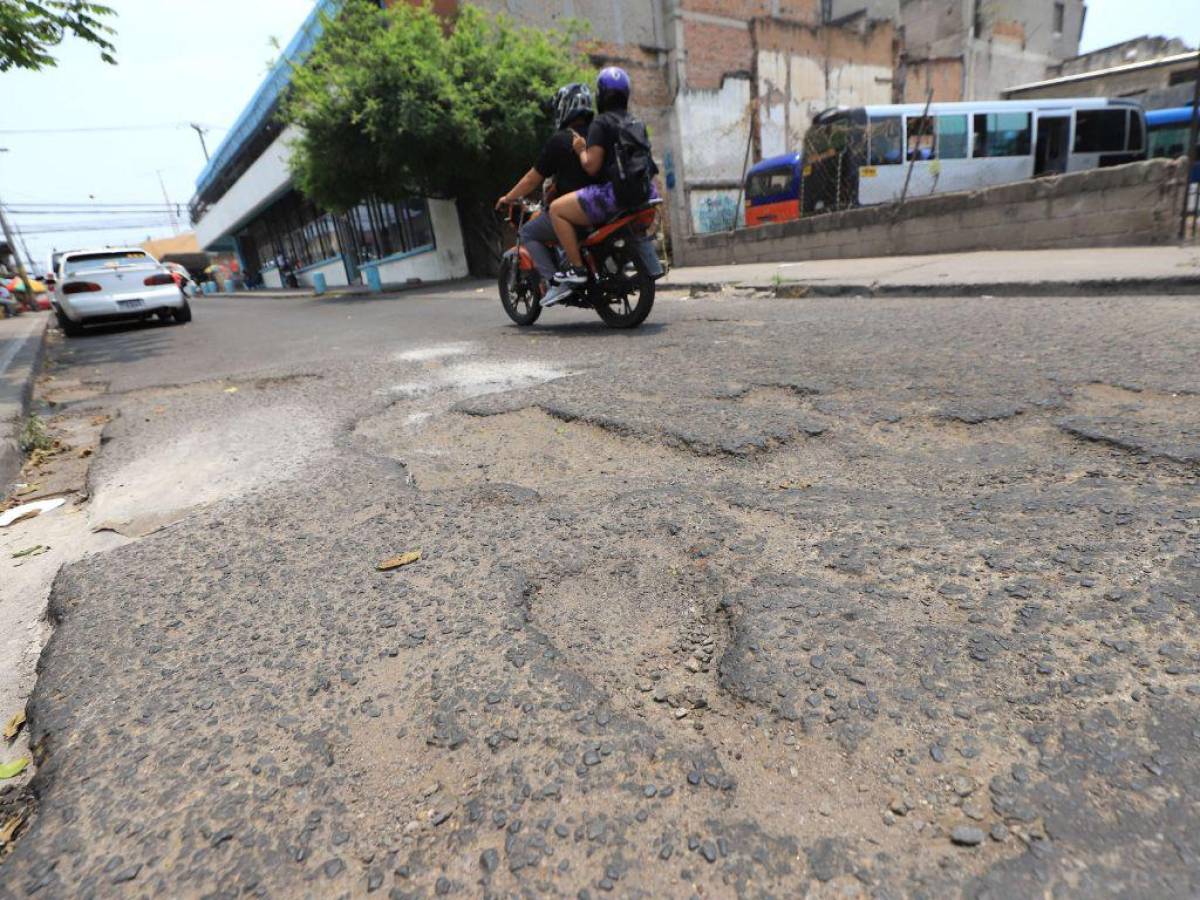 Las autoridades municipales argumentan que se necesitan 15 mil millones de lempiras para intervenir toda la red vial.