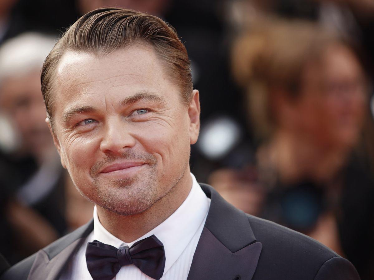 Leonardo DiCaprio está “desesperado” por deshacer su reputación de salir solo con mujeres de menos de 25 años