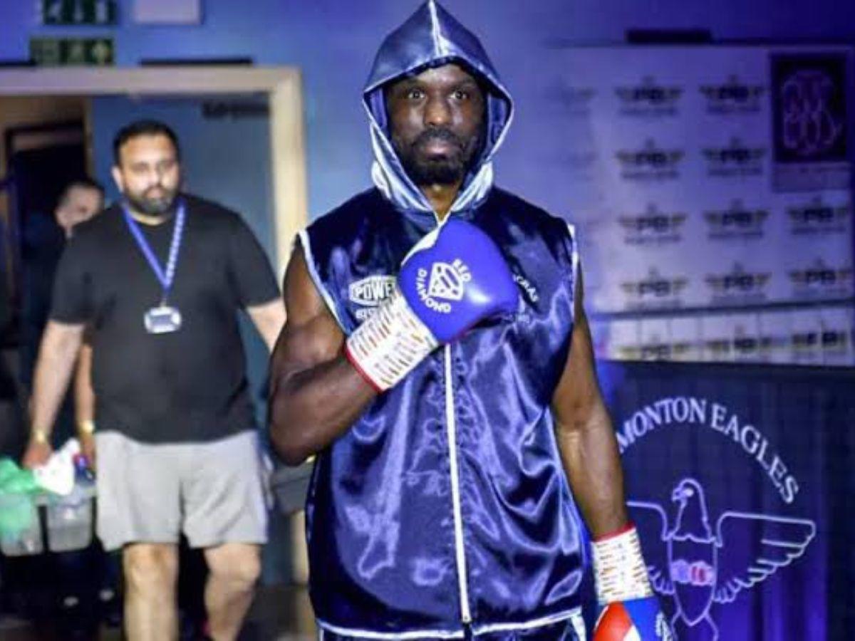 Muere el boxeador Sherif Lawal en su primer pelea profesional