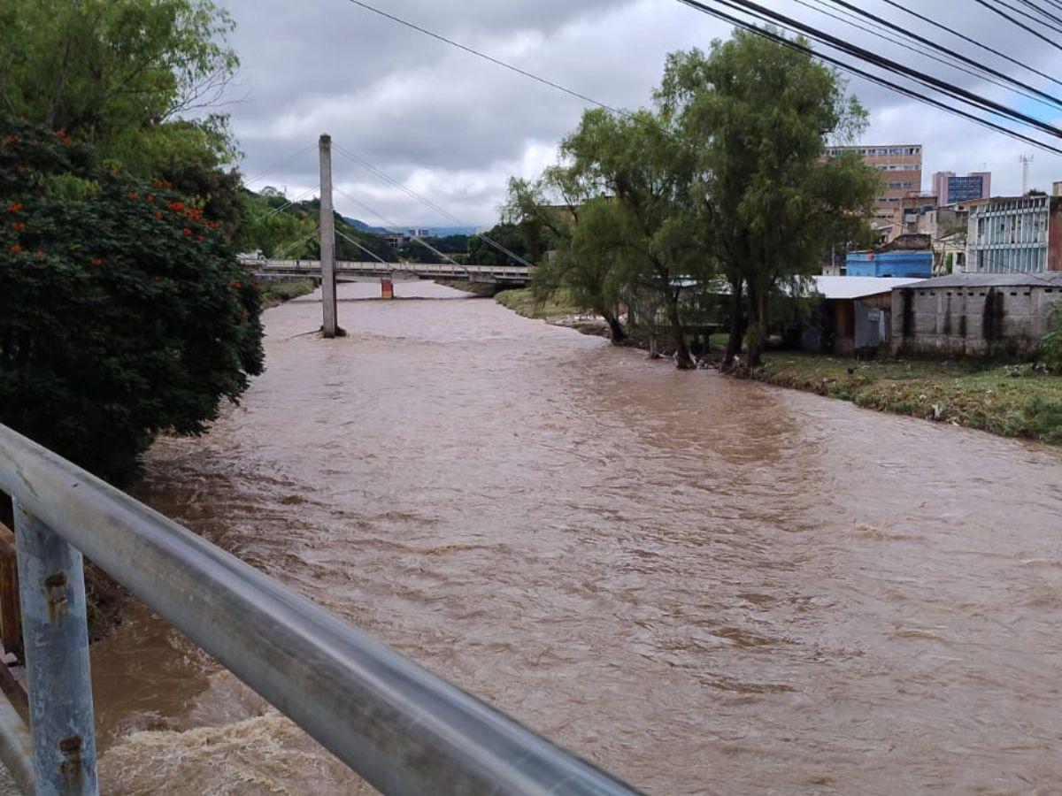 Caudal del río Choluteca disminuye tras las lluvias de la tormenta Sara