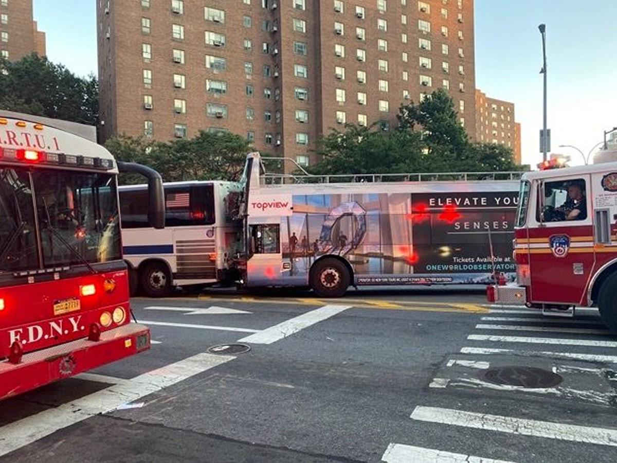 18 pasajeros hospitalizados tras accidente de bus turístico en Nueva York