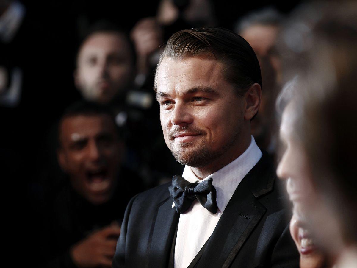 Leonardo DiCaprio está “desesperado” por deshacer su reputación de salir solo con mujeres de menos de 25 años