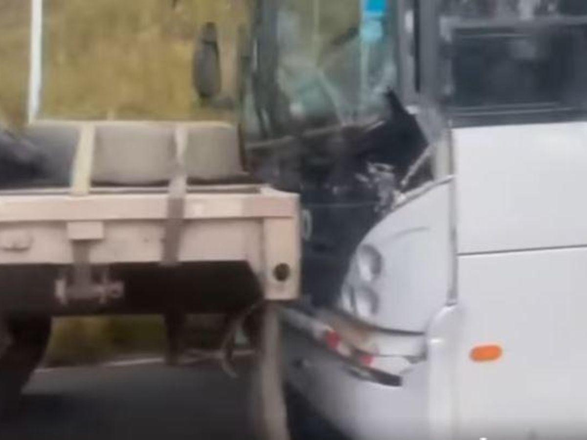 Lo que no sabías de Elías Valladares, el conductor de una rastra que salvó a pasajeros de bus