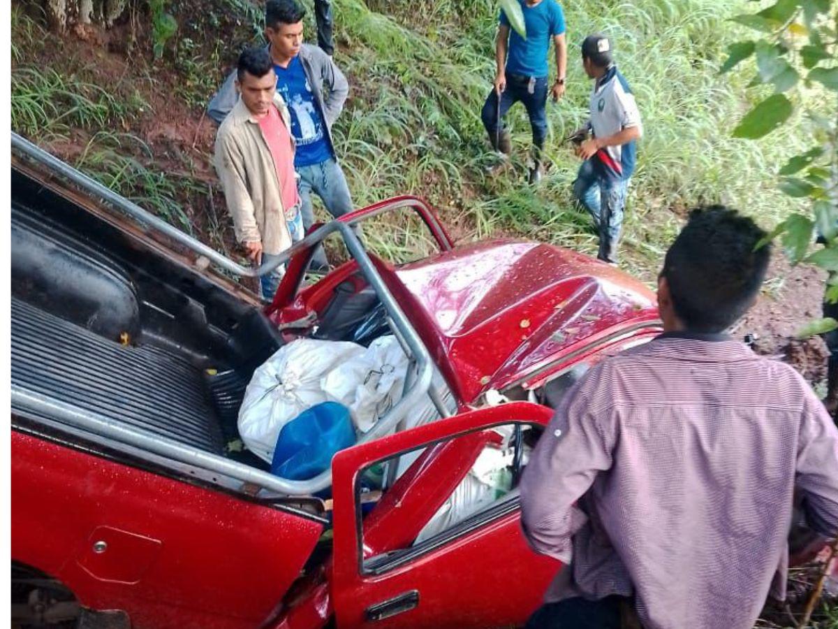 Así hallaron el carro donde murieron un padre, su hijo y su sobrino en La Iguala