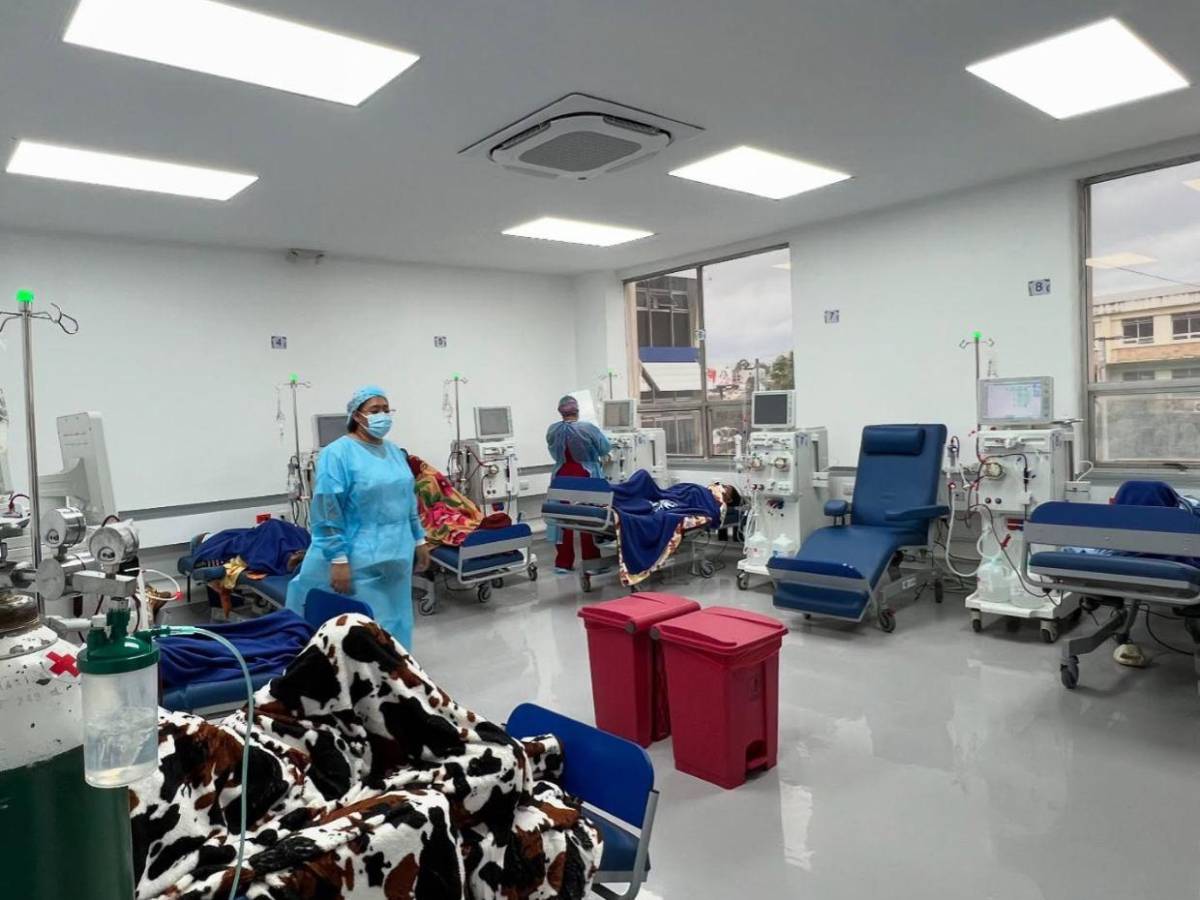 Así luce la nueva sala de hemodiálisis que se abrió en el Hospital Escuela