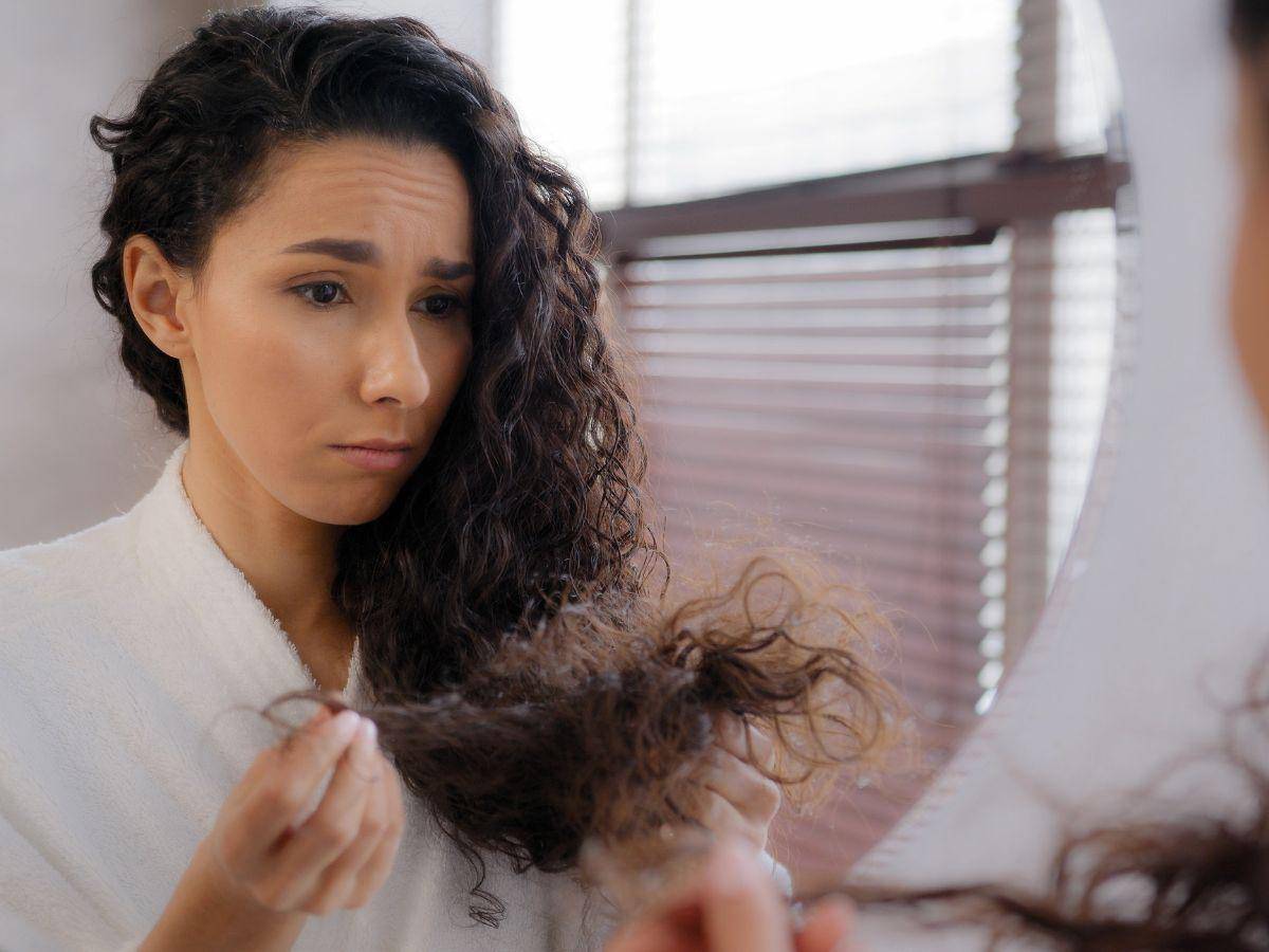 Errores comunes que impiden que su cabello crezca sano y brilloso