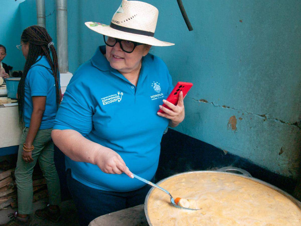 Directora de Merienda Escolar: “En un pueblito con satisfacción se comen ese arroz y frijoles”