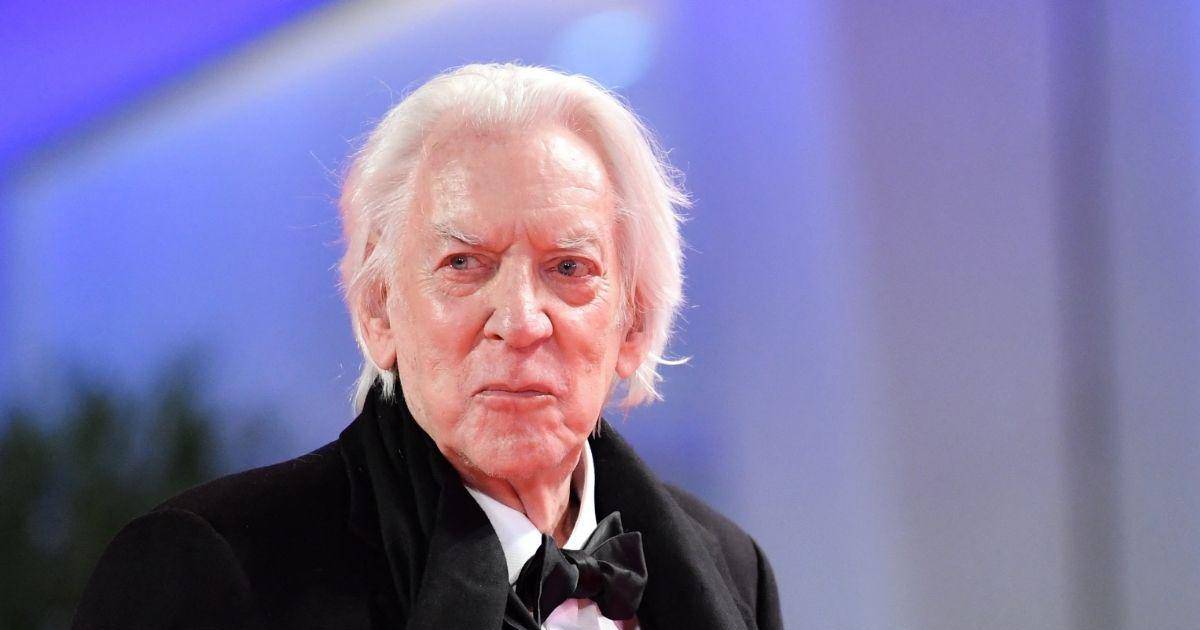 Donald Sutherland, from 'The Hunger Games,' dies at 88