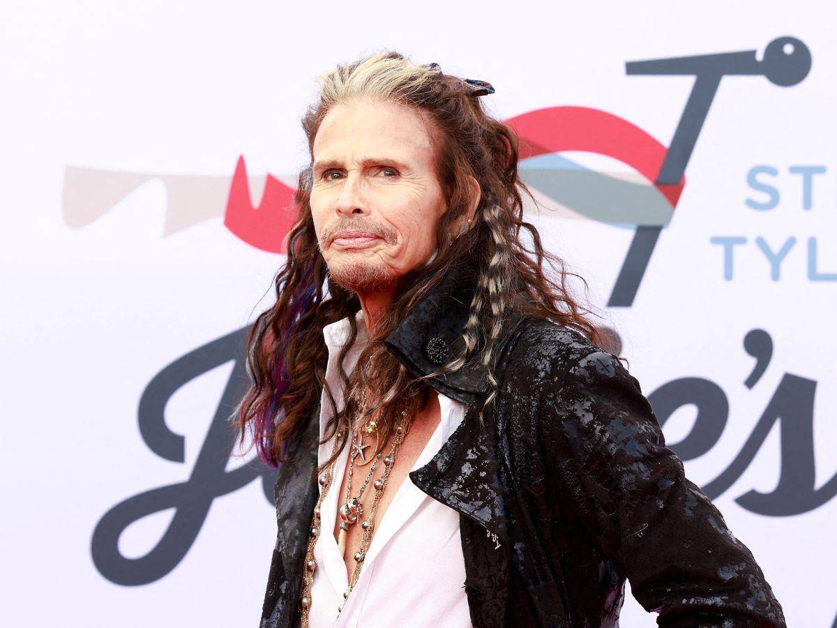 Steven Tyler, cantante de Aerosmith, es acusado de abuso sexual a menor en los 70