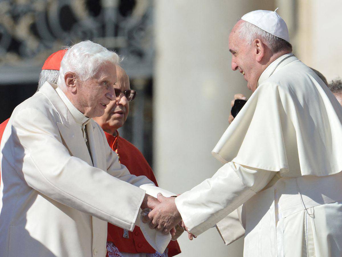 Lo que hizo el papa Francisco al enterarse de la muerte de Benedicto XVI