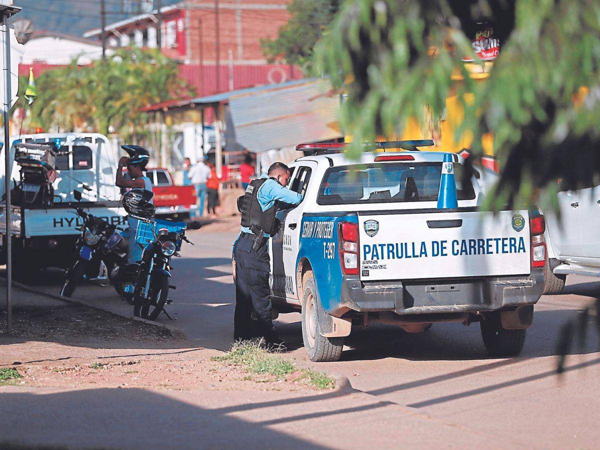 $!Las autoridades policiales realizan operativos, pero la violencia sigue.