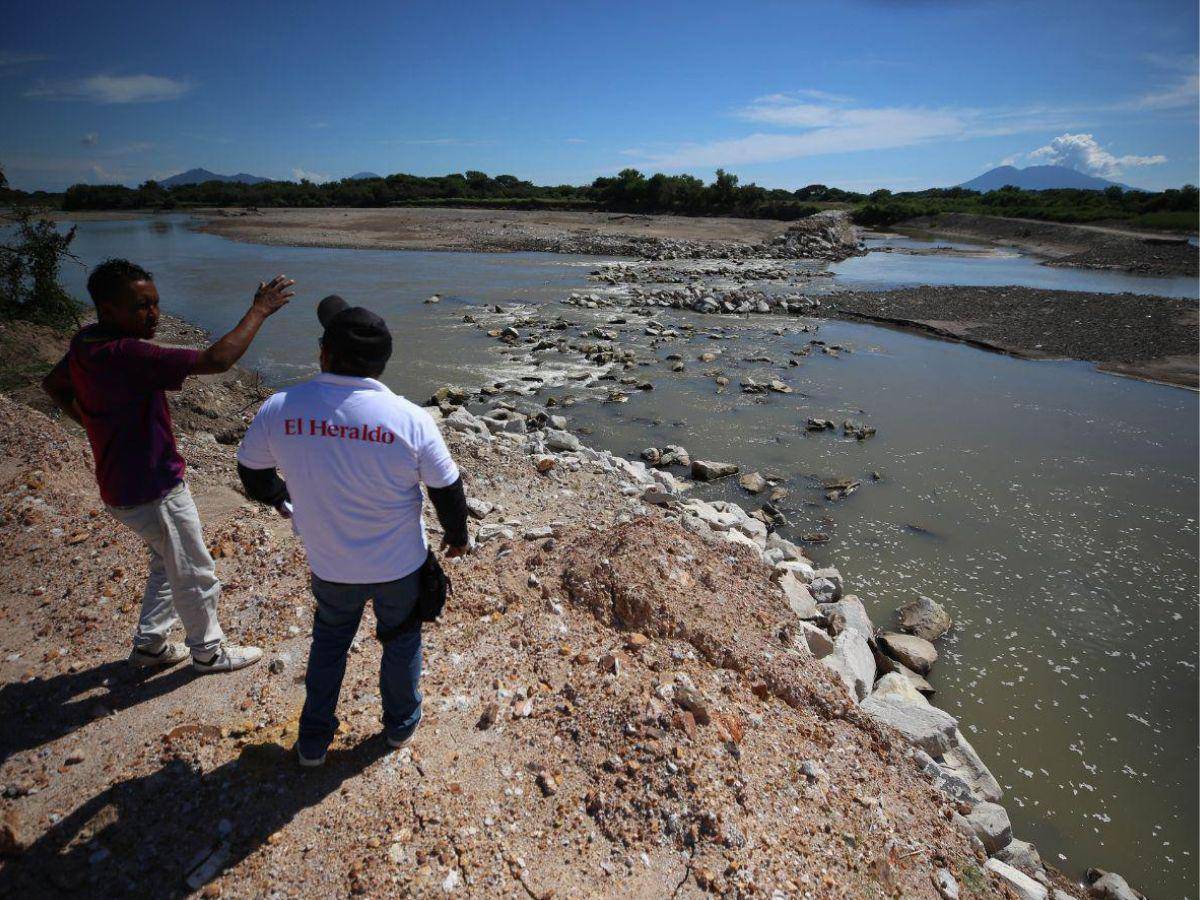 $!En la Costa de los Amates, Alianza, Valle sigue la amenaza debido a que se estancaron las obras de mitigación.