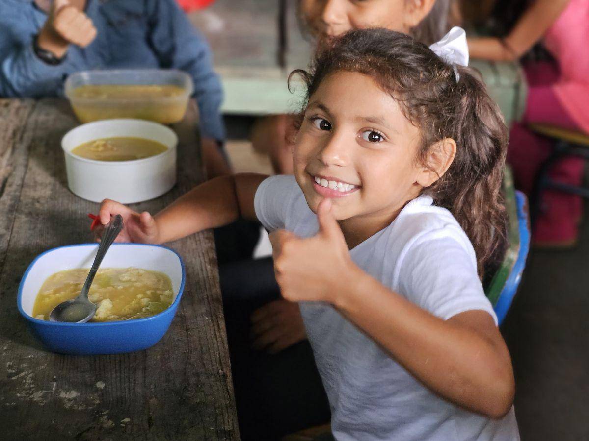 $!Según expertos, el Programa Nacional de Alimentación Escolar tiene un impacto positivo en la educación, pero se debe fortalecer.