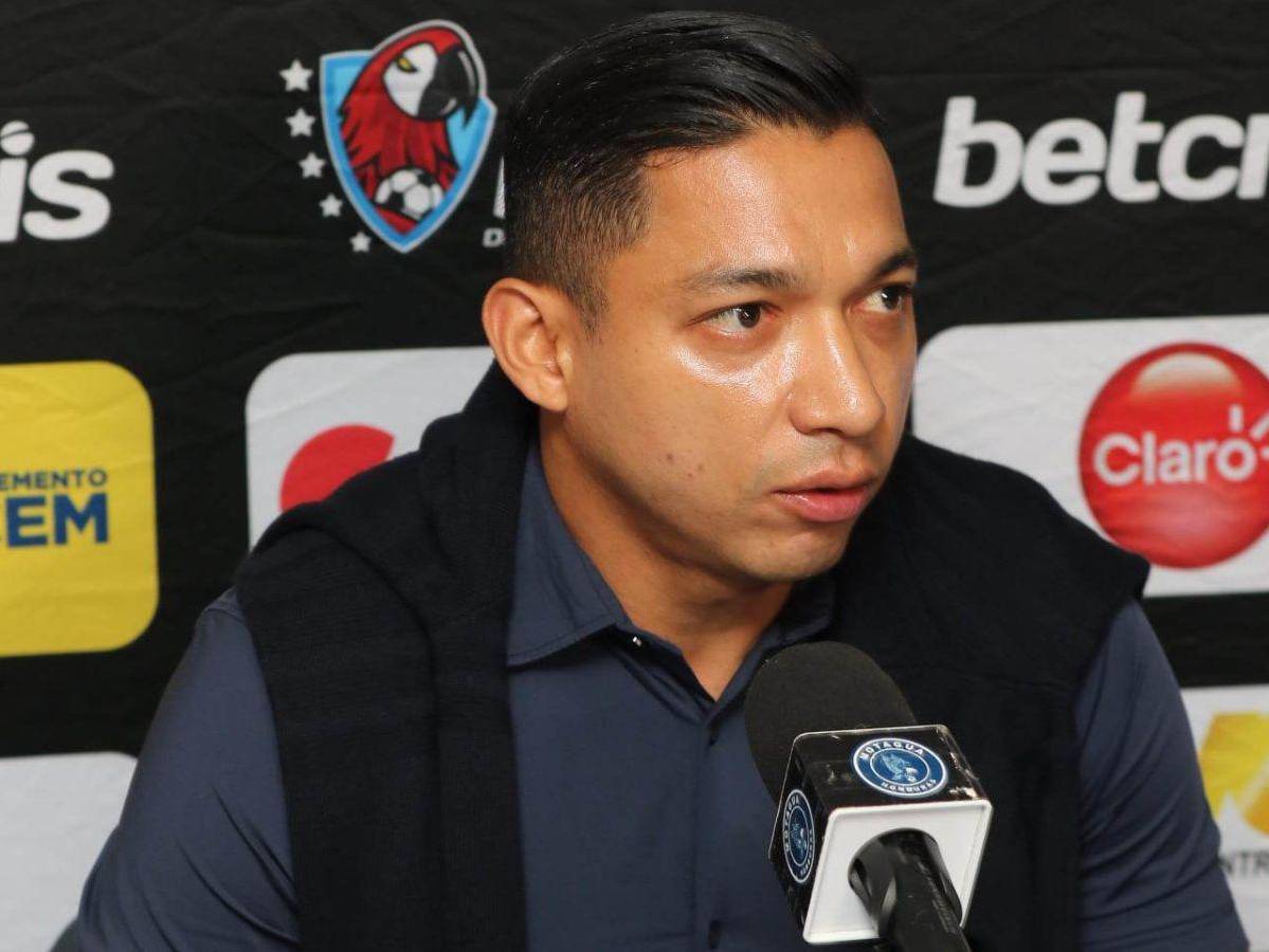 Emilio Izaguirre adelanta cuatro fichajes y revela el futuro de Mauro Ortiz y Fabricio Brener